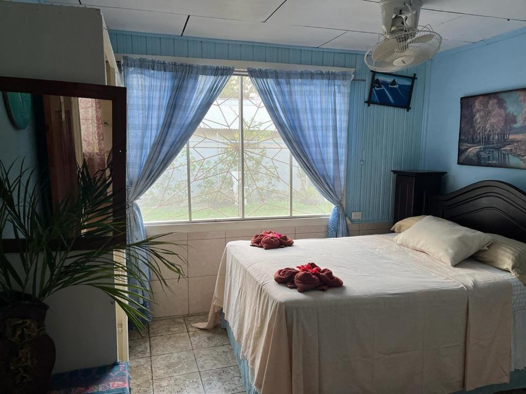 Hotel Margarita Sierpe Eksteriør billede